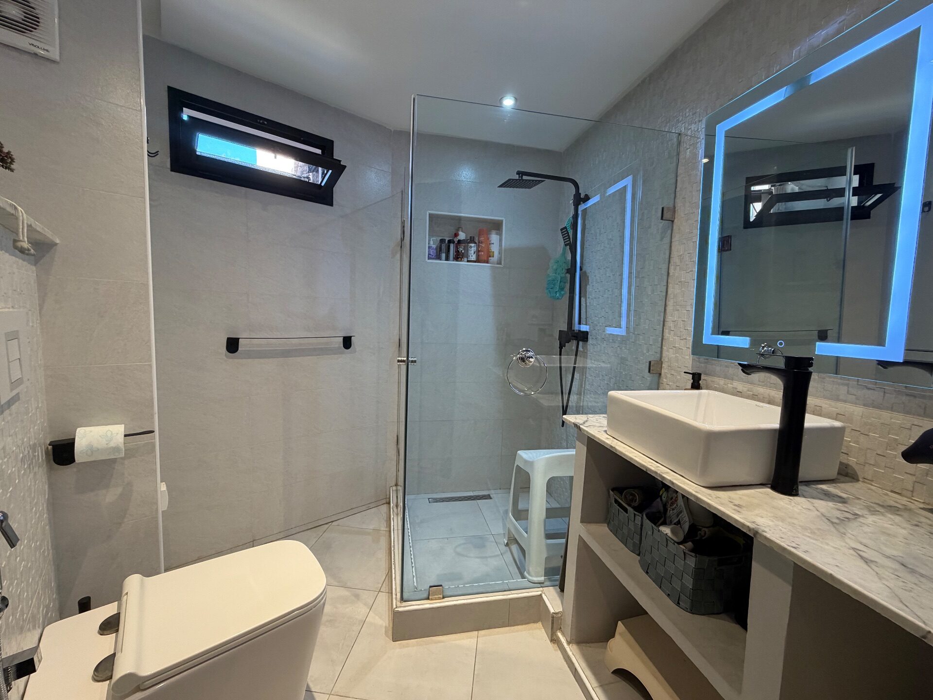 Appartement dans une résidence avec piscine — photo 5